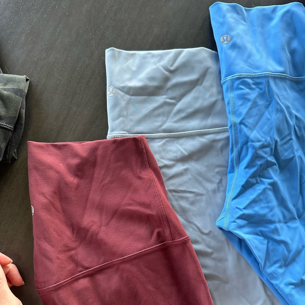 Lot of 3 lululemon align leggings 28 in inseam. These have been barely worn.